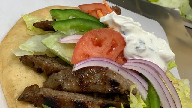 Gyro in Pita Bread Combo (Halal).