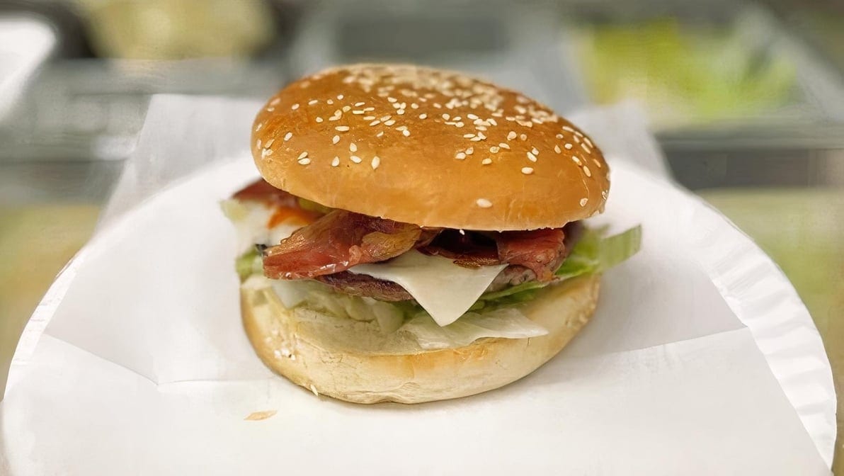 Bacon Cheeseburger Combo.