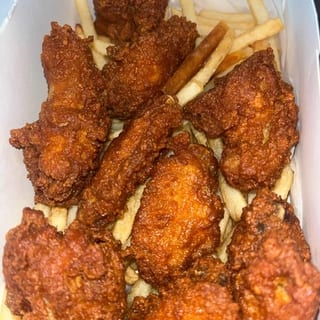 Hot Wings with French Fries