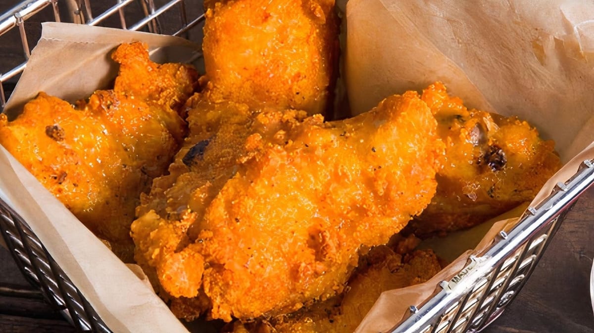Mild Wing Dings with Fries